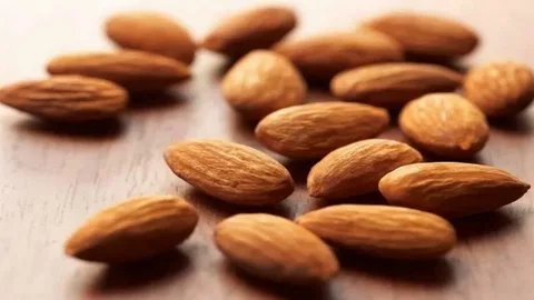 راهنما ی خرید بادام درختی پوست نازک + قیمت عالی
